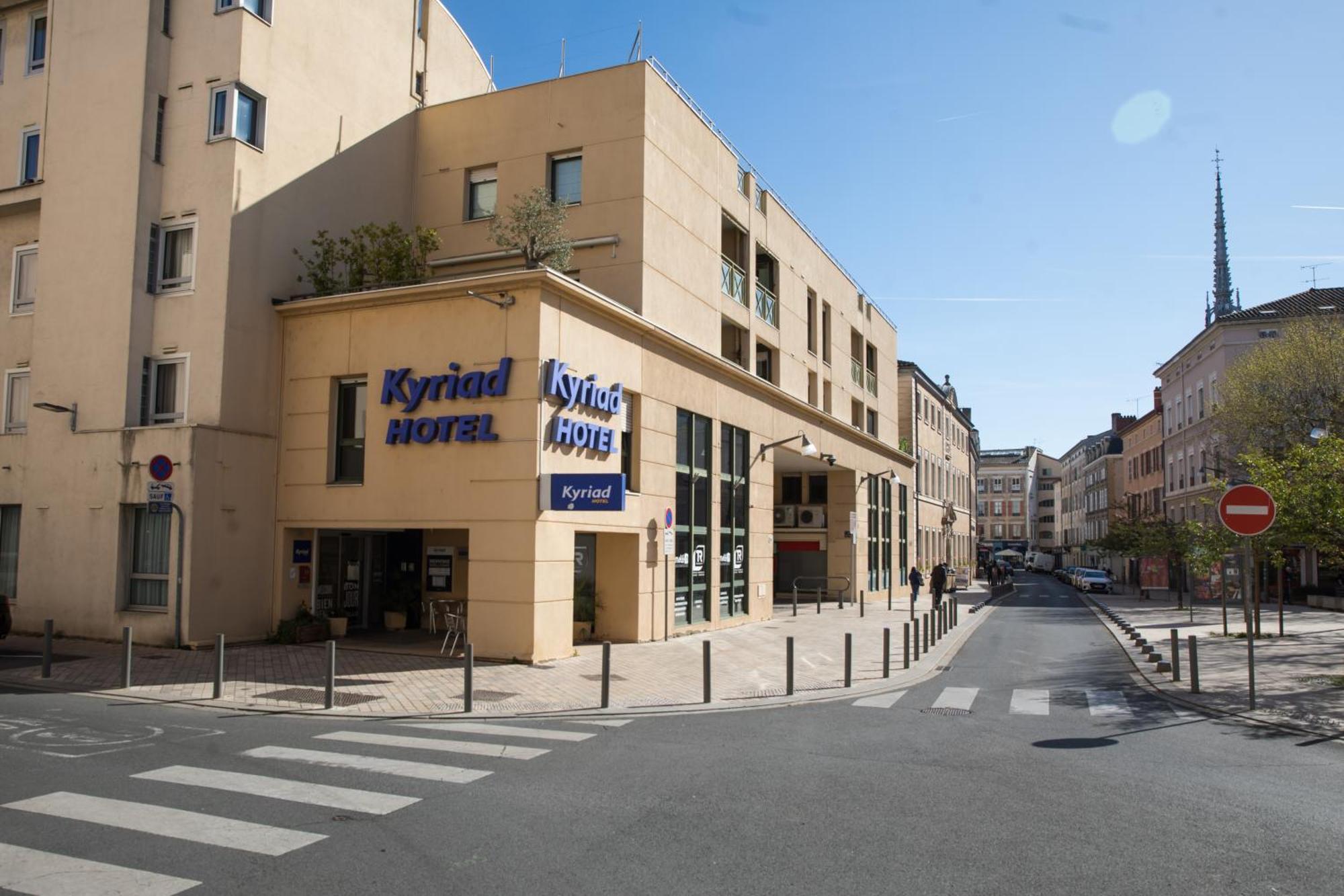 Kyriad Villefranche Sur Saone Bagian luar foto
